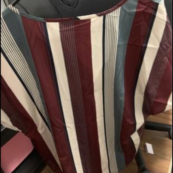 Shirts n tops - Picture 5 of 9